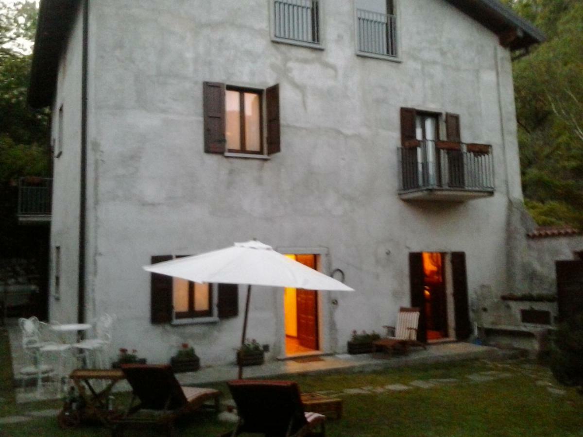Cascina Cologna Bed and Breakfast Galbiate Exterior foto