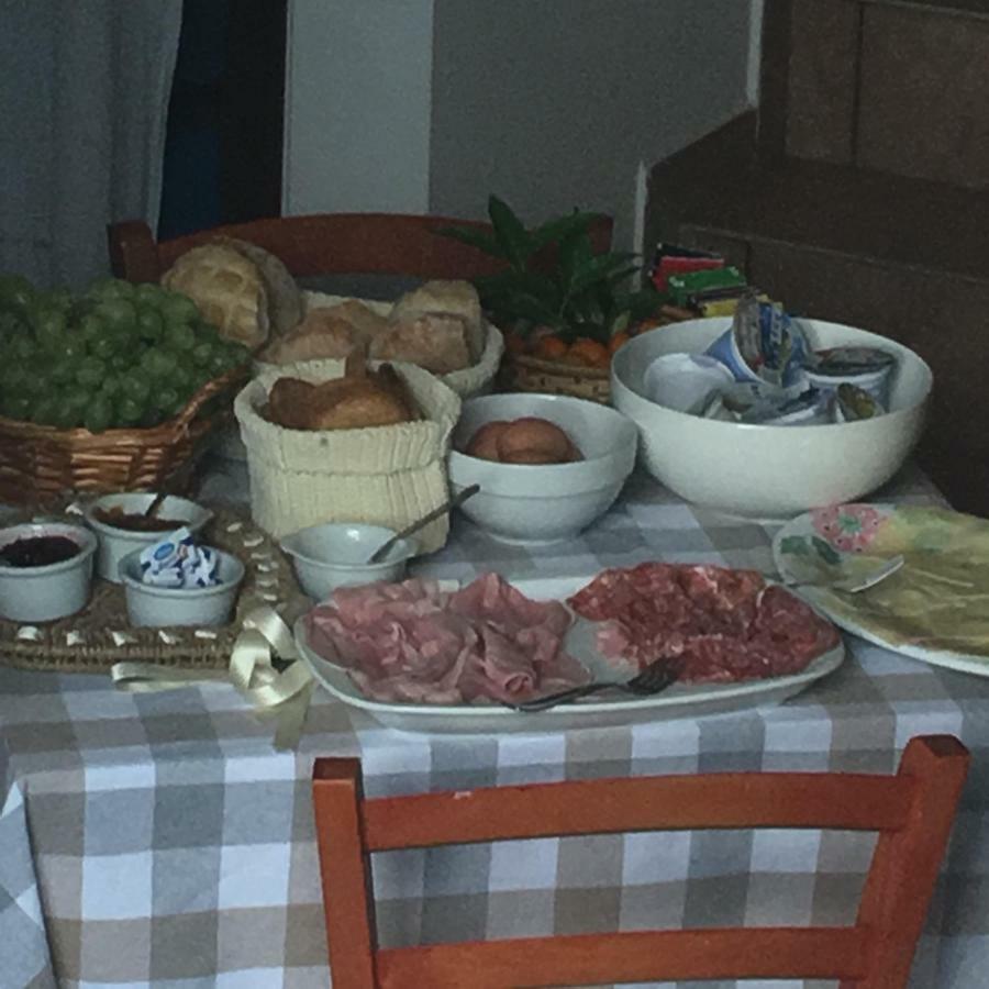 Cascina Cologna Bed and Breakfast Galbiate Exterior foto