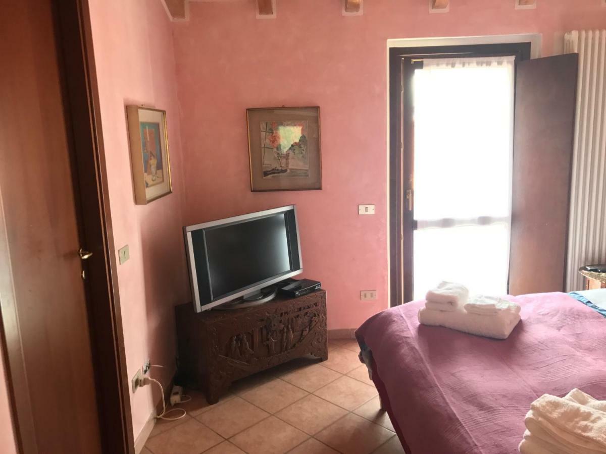 Cascina Cologna Bed and Breakfast Galbiate Exterior foto